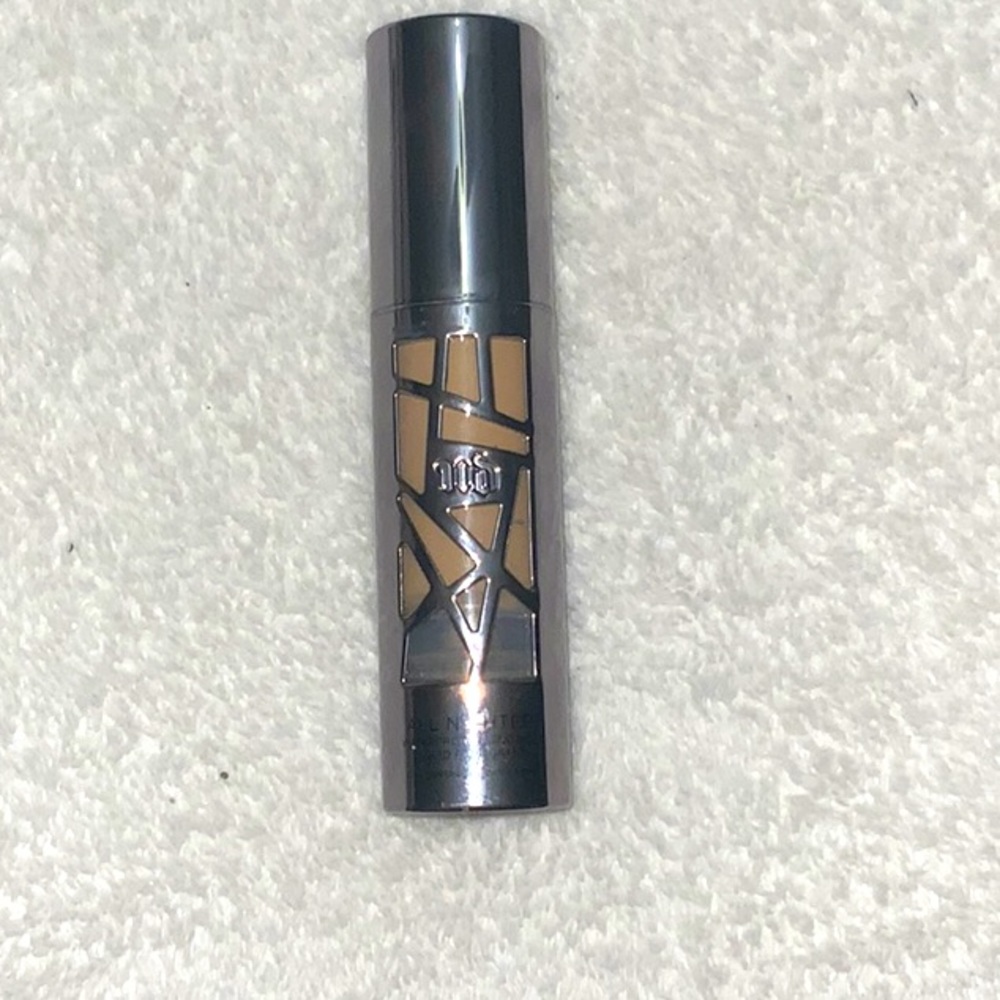 Urban decay All nighter waterproof longwear foundation